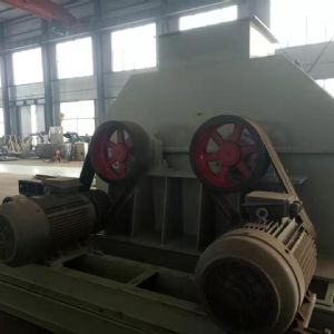 臥式粉碎機完工，準備發(fā)貨